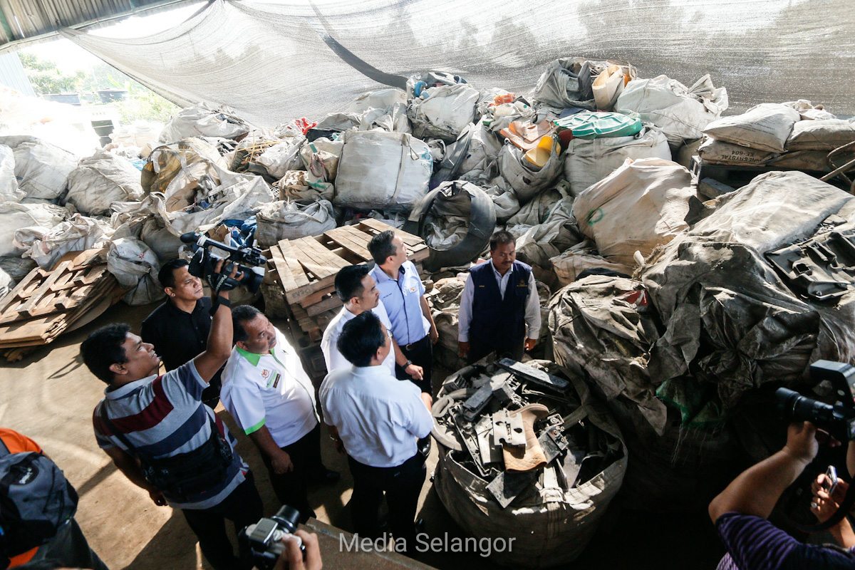 104 kilang plastik haram disita