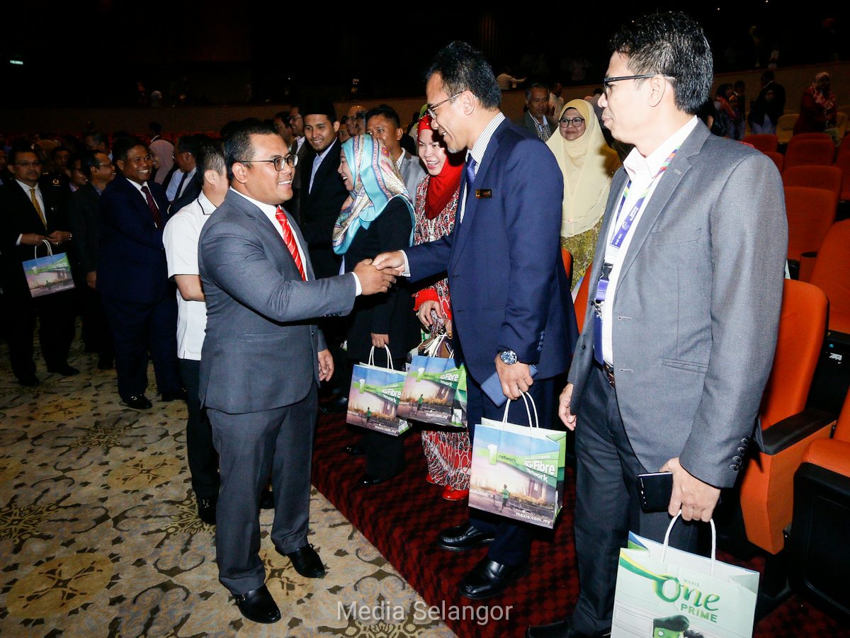 Tawaran bonus lebih dua bulan beri motivasi penjawat awam