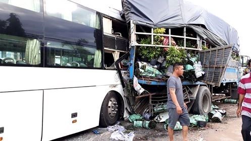 Sambutan tahun baru di Vietnam bertukar tragedi