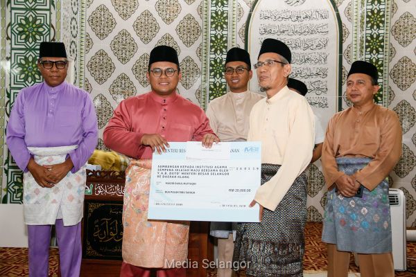 20 institusi Islam Klang terima sumbangan RM230,000