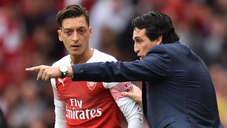 Ozil tenang di sebalik desakan penjualan