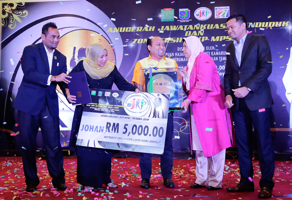 JKP Zon 4 bolot Anugerah Keseluruhan Terbaik JKP MPSJ