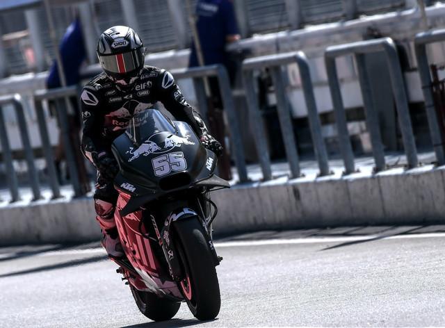 Pelumba MotoGP mula sesi ujian rasmi di Sepang