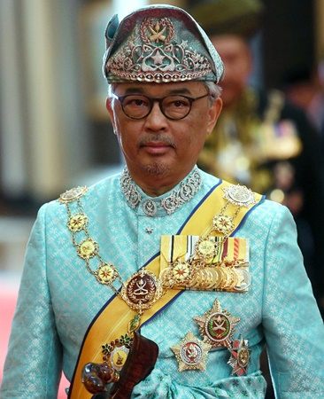 Polis tahan dua lelaki ugut peniaga disyaki hina Agong