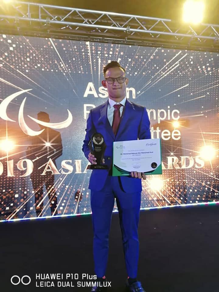 Ridzuan Puzi rangkul anugerah Asia