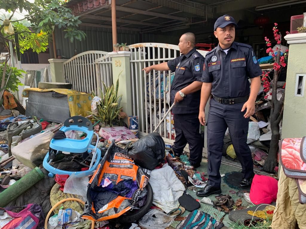 MPK bersihkan rumah penghuni degil