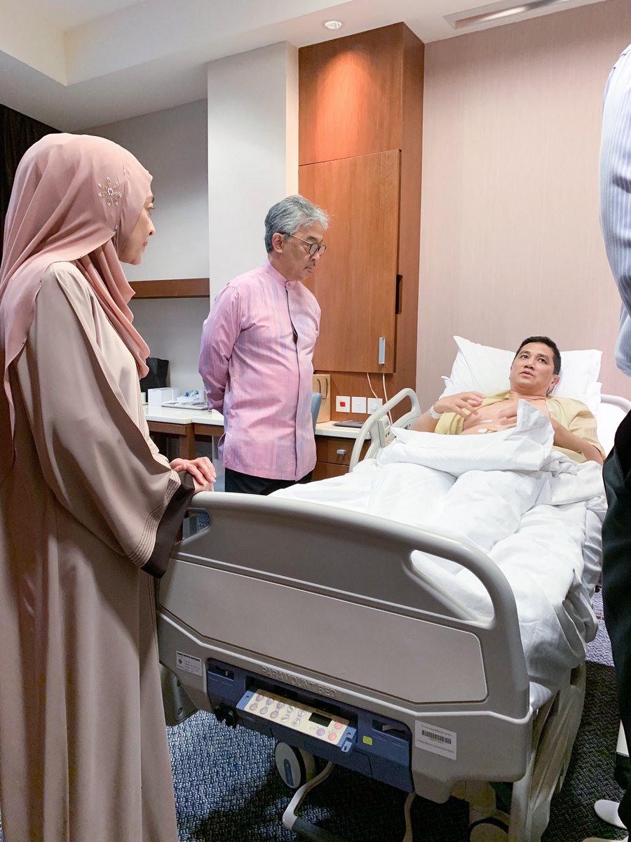 Yang di-Pertuan Agong berkenan ziarah Azmin