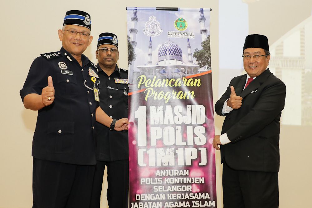 424 polis dilantik selia tahap keselamatan masjid