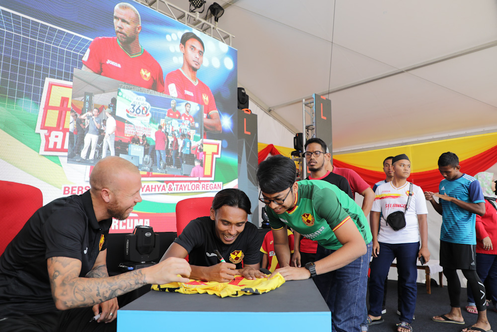 'Meet and Greet' bersama pemain Red Giants meriah