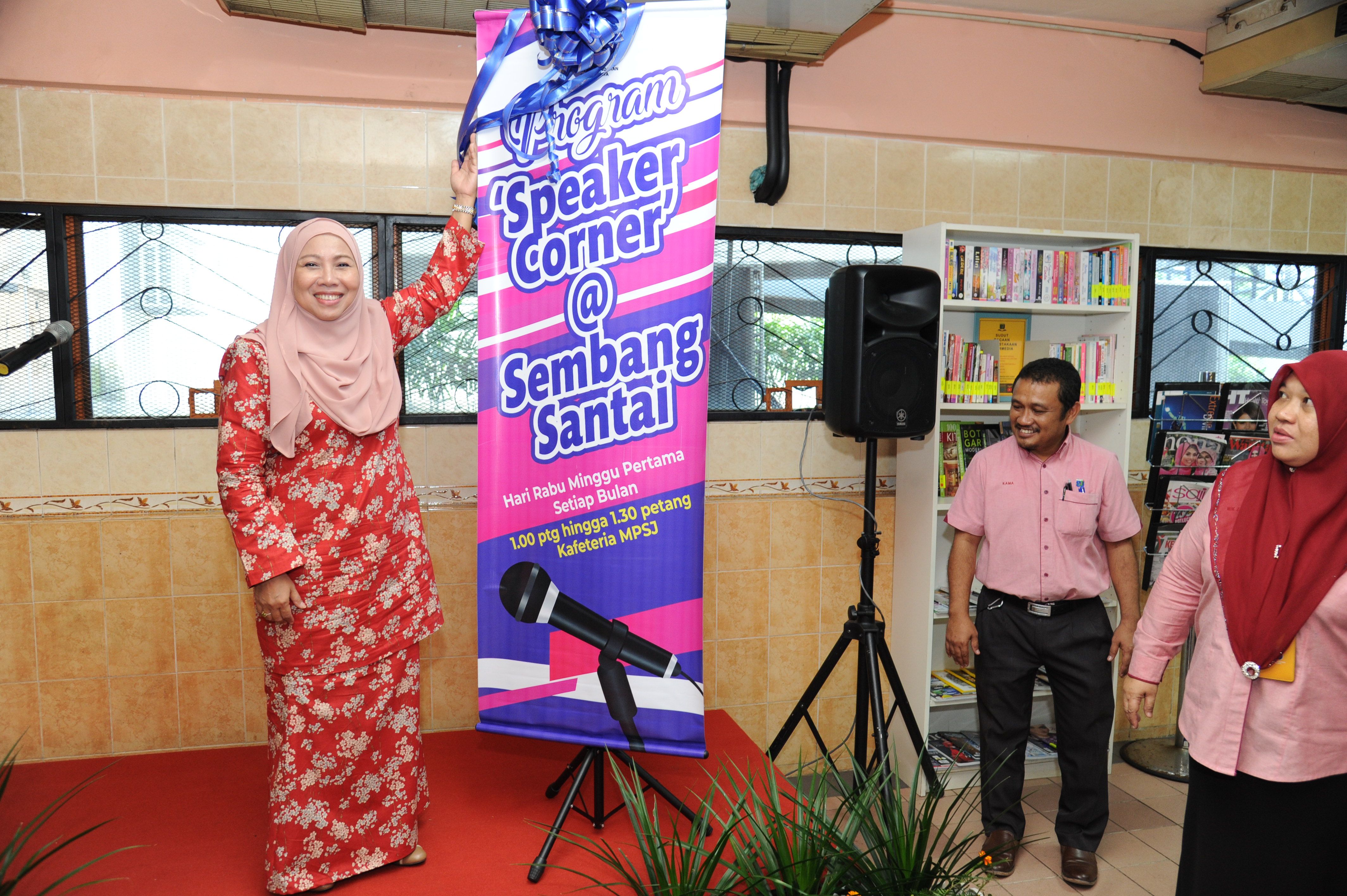 Speaker Corner MPSJ bantu kakitangan tingkat keyakinan diri