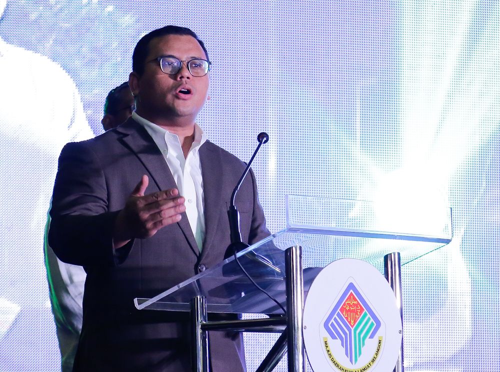 Lupakan kejayaan lampau, kecapi lebih tinggi