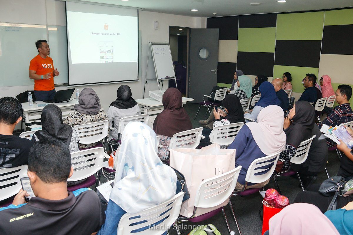 PKNS X Shopee landasan usahawan berniaga