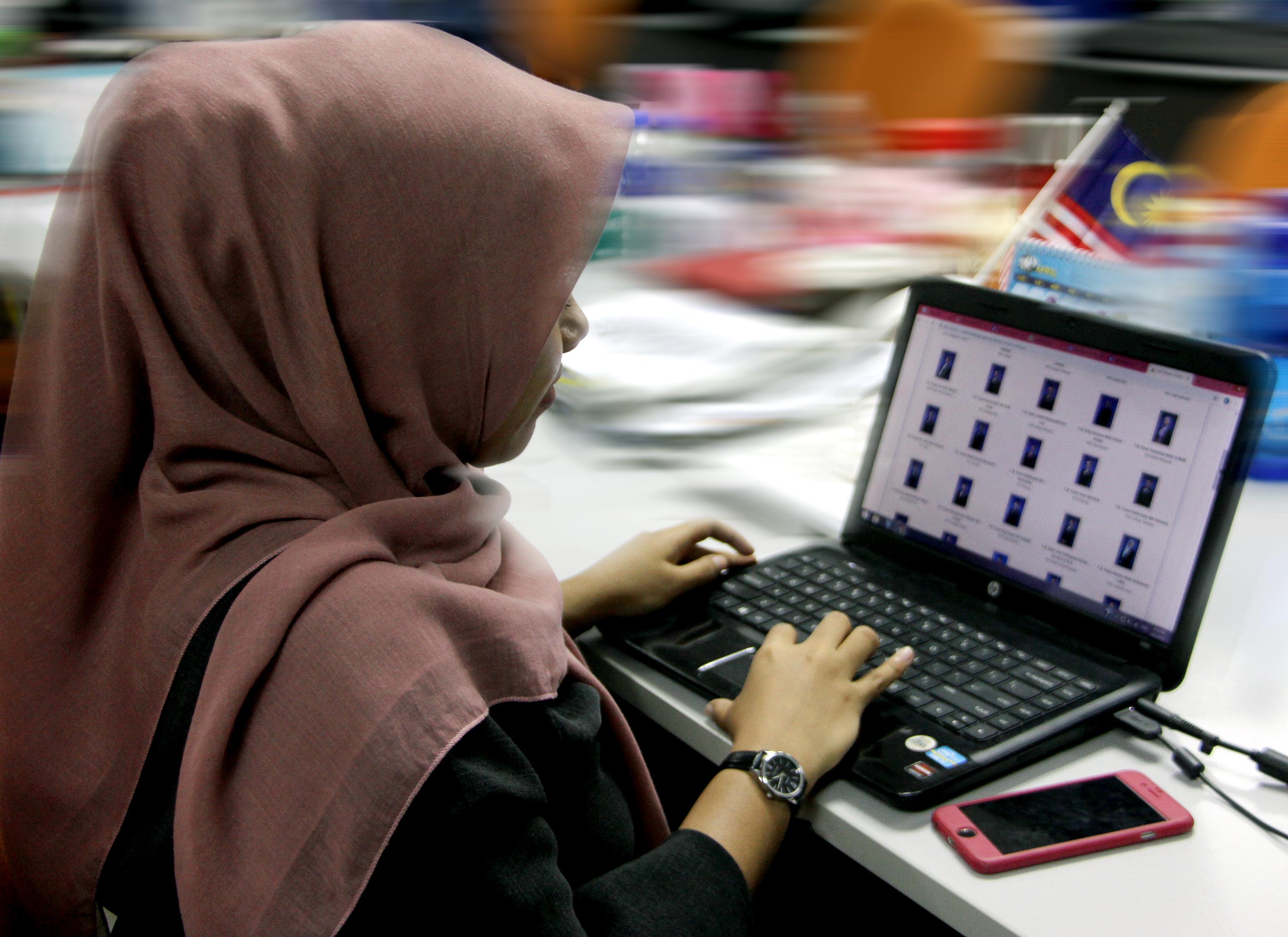 Quebec mahu halang penjawat awam pakai hijab, kippah