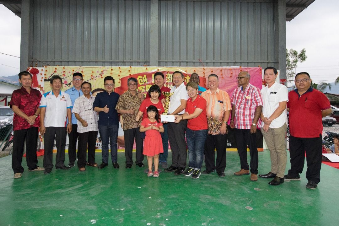 鹅麦县“创意新村”新春装饰赛  李金狮村获总冠军