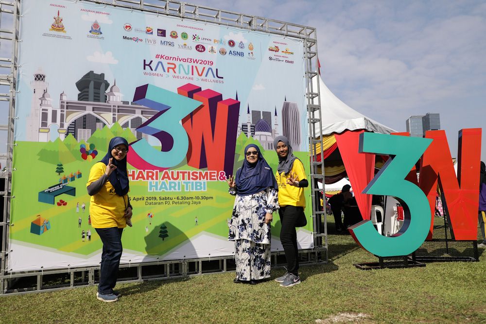 Ubah stigma terhadap anak luar nikah