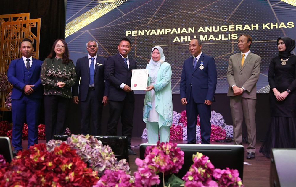 Dawari, Zailani ungguli Anugerah Khas YDP MPK