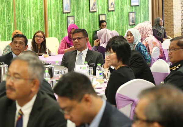 KPDNHEP anjur dialog bersama media