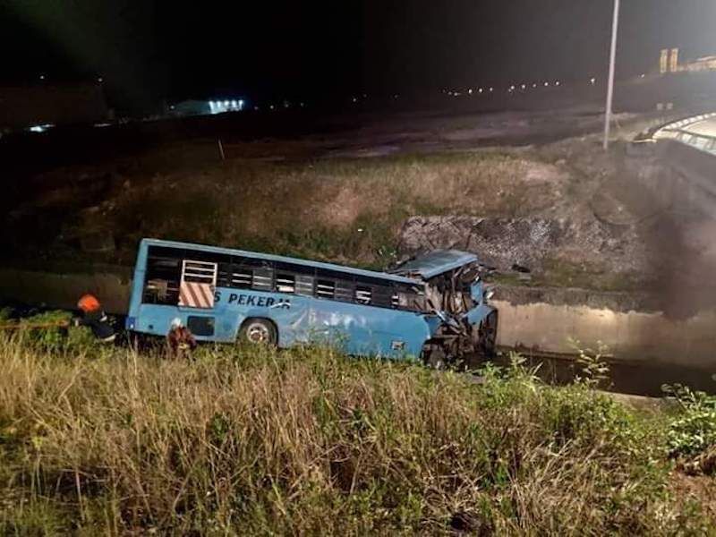 11 Killed as Bus Plunges into Drain