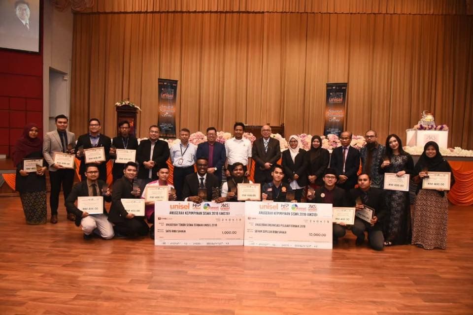 15 pelajar UNISEL terima pengiktirafan Anugerah Kepimpinan Siswa