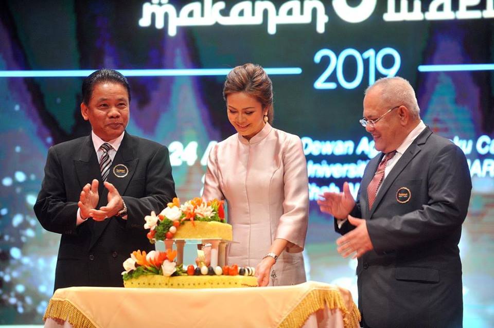 Tengku Permaisuri Norashikin berkenan rasmi Kongres Makanan Warisan