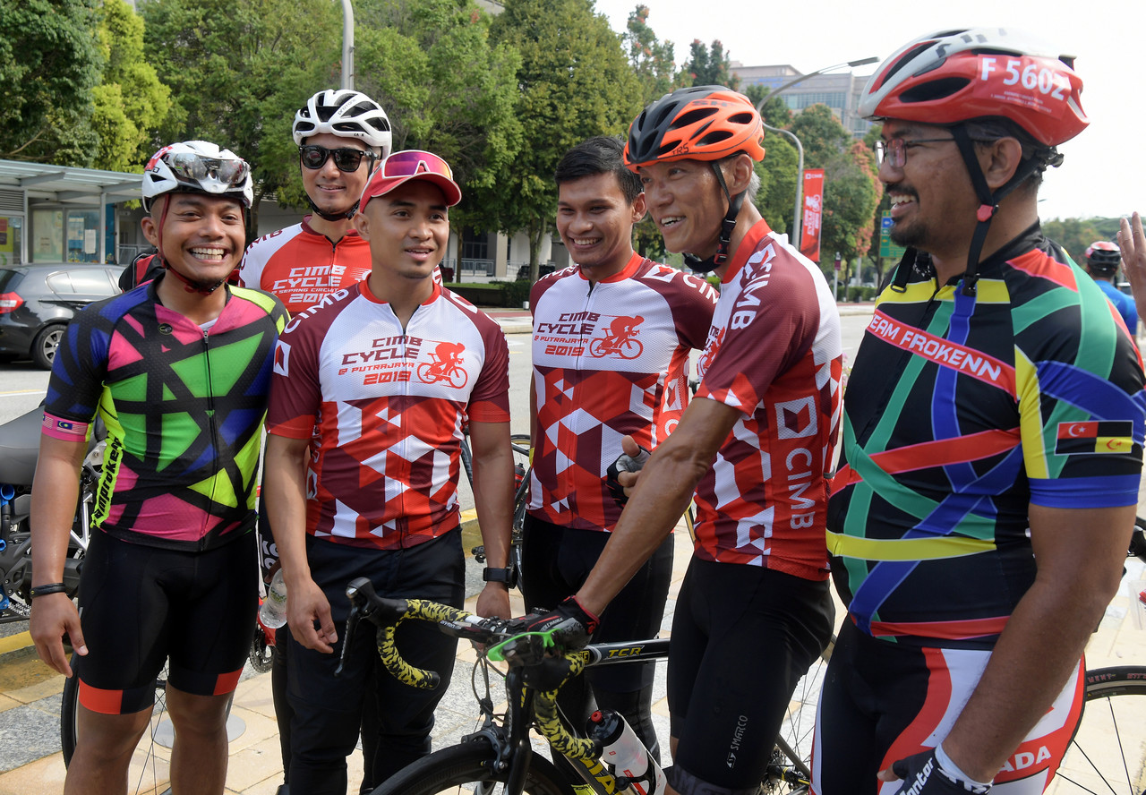 Azizulhasni harap skuad negara raih pingat kejohanan dunia di Perancis