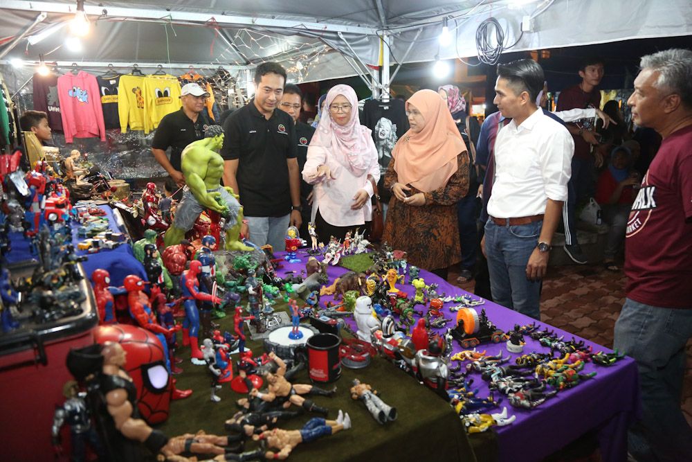 雪严禁外籍贩商营业