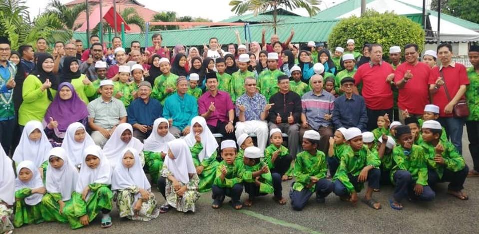Anak yatim Institut Taufik Islami disantuni