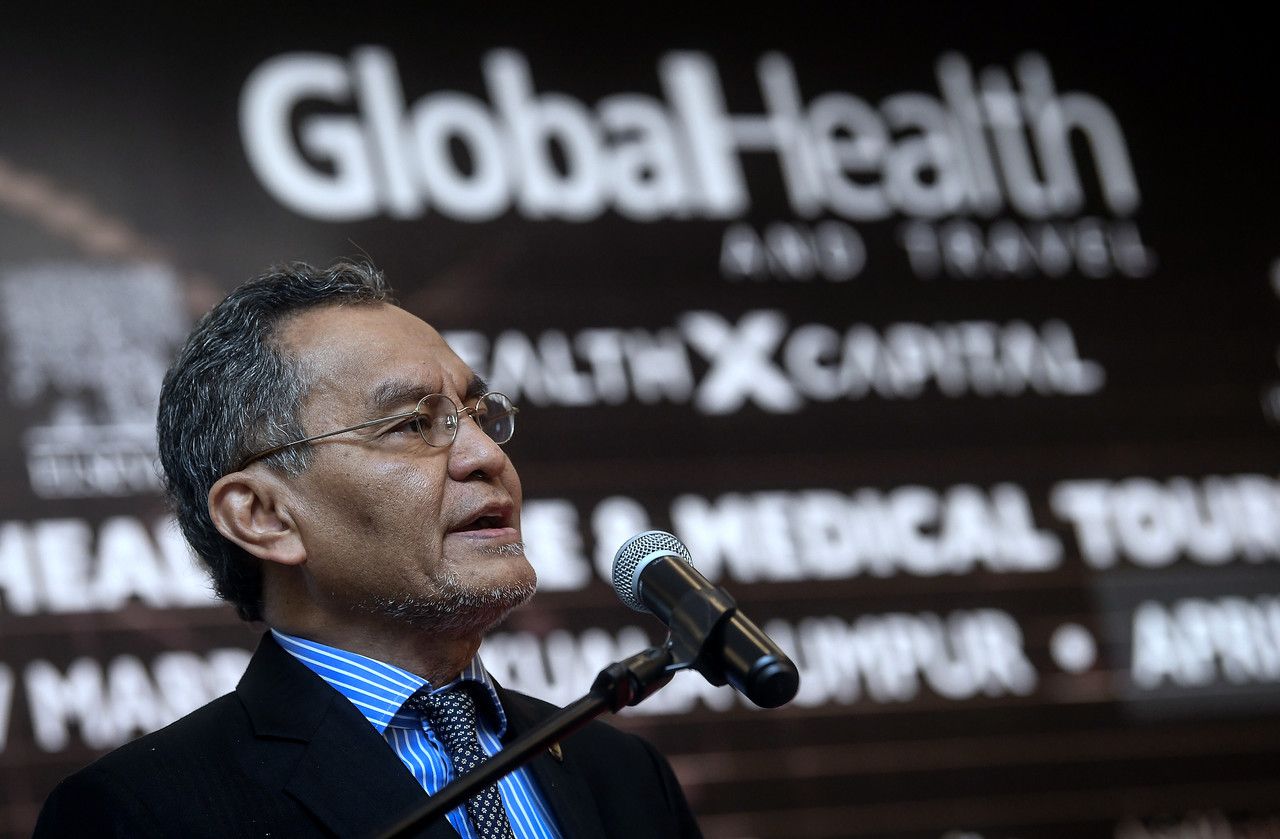 Tempoh pendidikan larangan merokok di tempat makan diteruskan