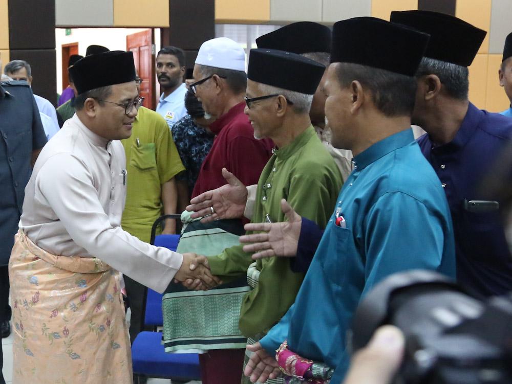 Baucar Jom Shopping hargai warga emas ketika hidup