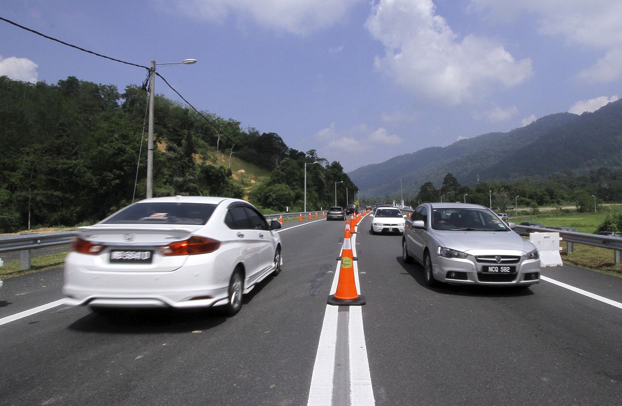 மாநில எல்லைகளை கடப்பதற்கு அக்டோபர் மாதம் அனுமதி- டான்ஸ்ரீ மொகிடின் கோடி காட்டினார்