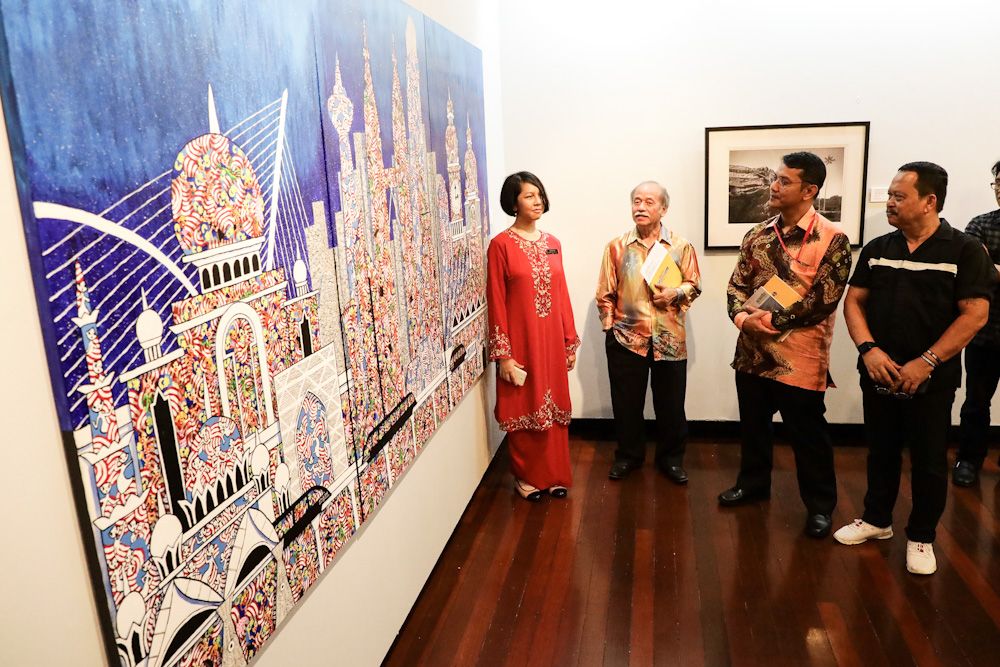 Karyawan Malaysia dan Indonesia jayakan Ekspresi Malindo