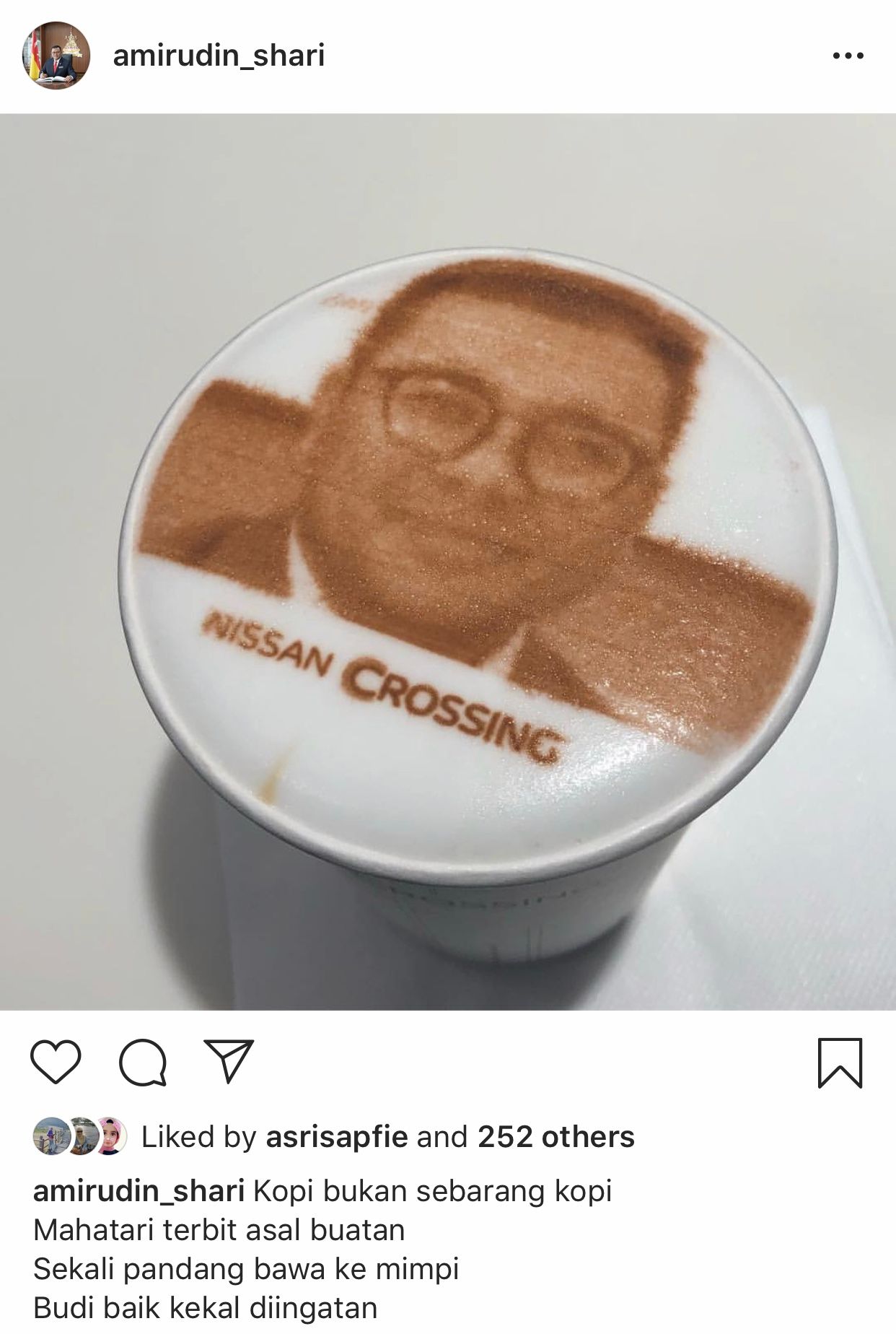 Unik, lakaran wajah MB hiasi kopi