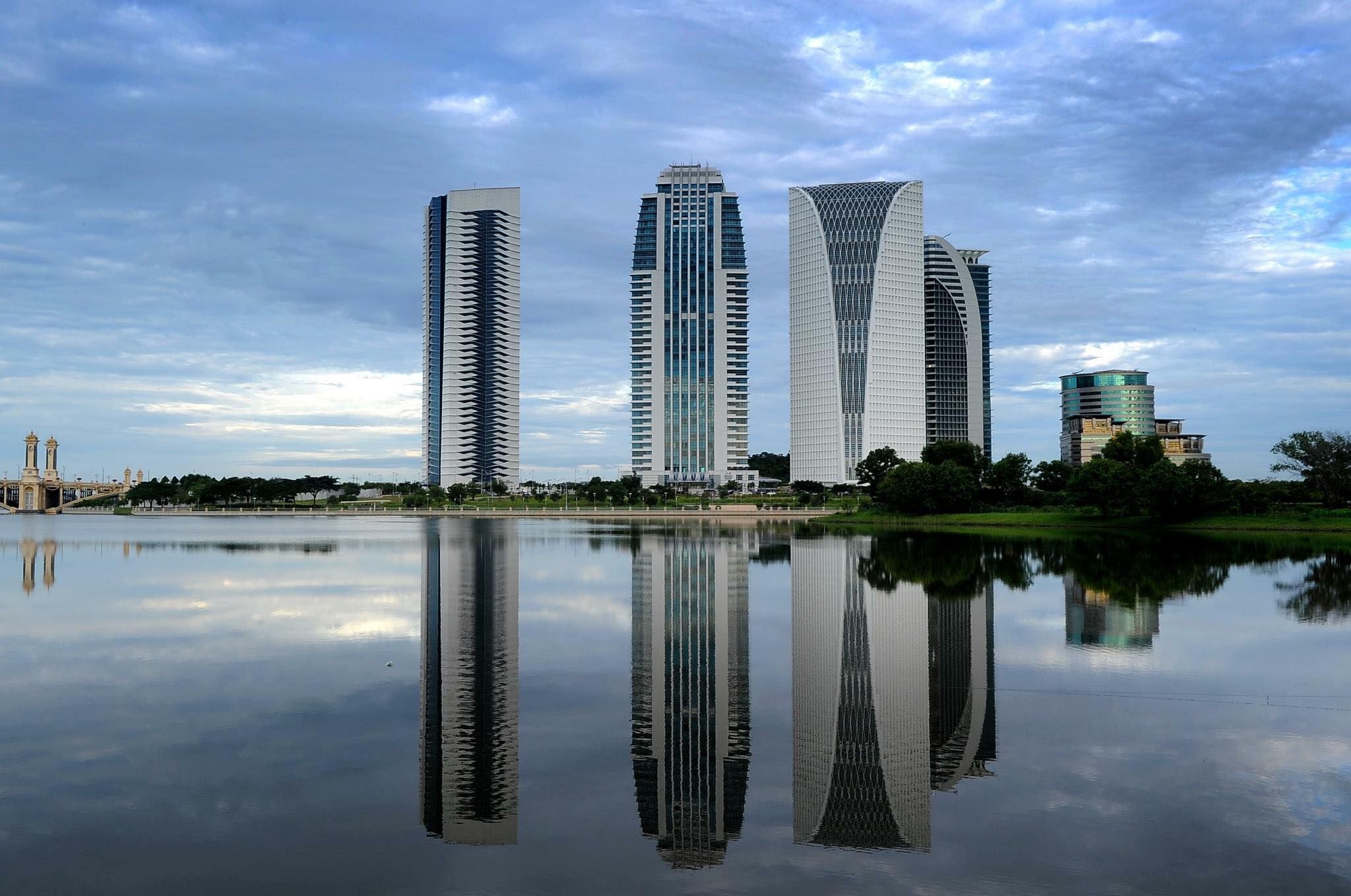 KPKT cadang bina kolam renang di balai bomba