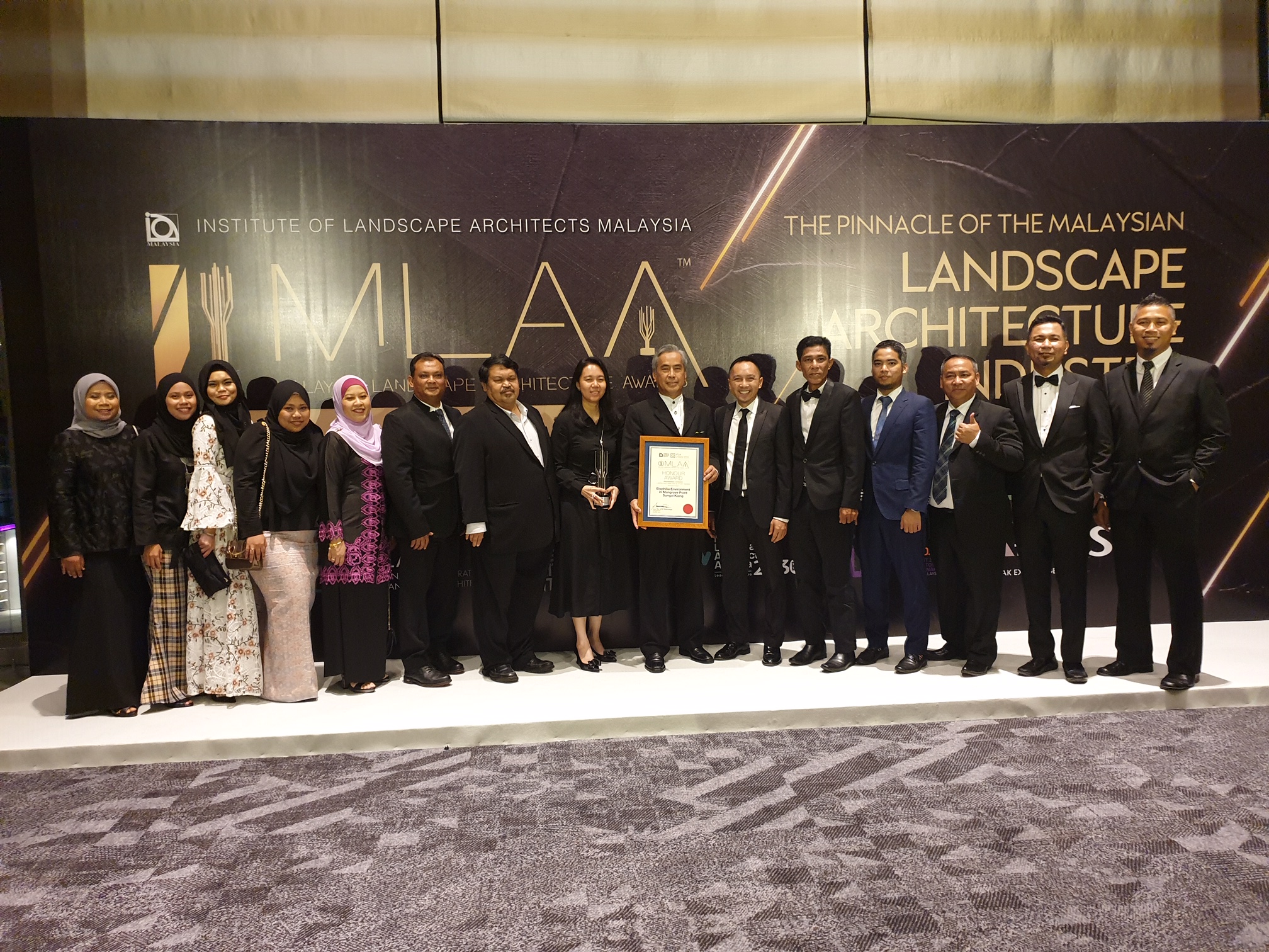 Selangor Maritime Gateway terima anugerah