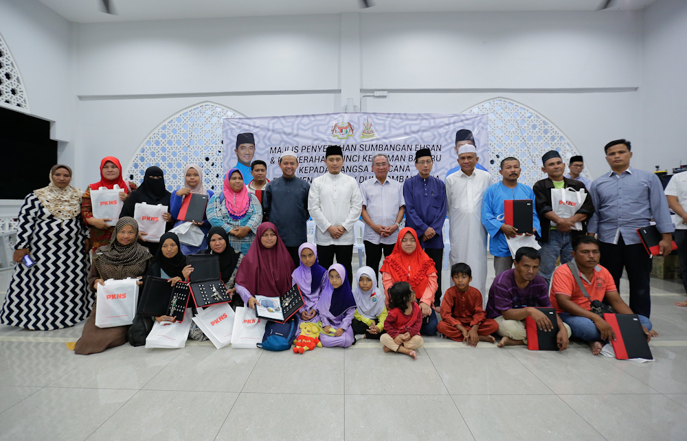 13 keluarga mangsa ribut terima kunci kediaman baharu