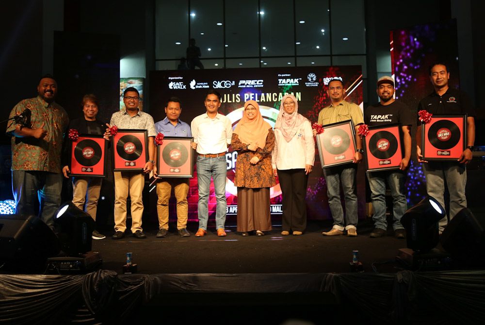 Kembang Flea Market ke peringkat global