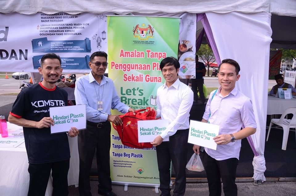 JAS edar 240 beg mesra alam kepada pengunjung bazar Ramadan