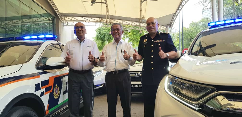 PLUS sumbang 10 kenderaan penguatkuasa kepada JPJ