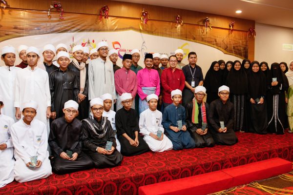 Sumbangan raya ceriakan golongan kurang bernasib baik