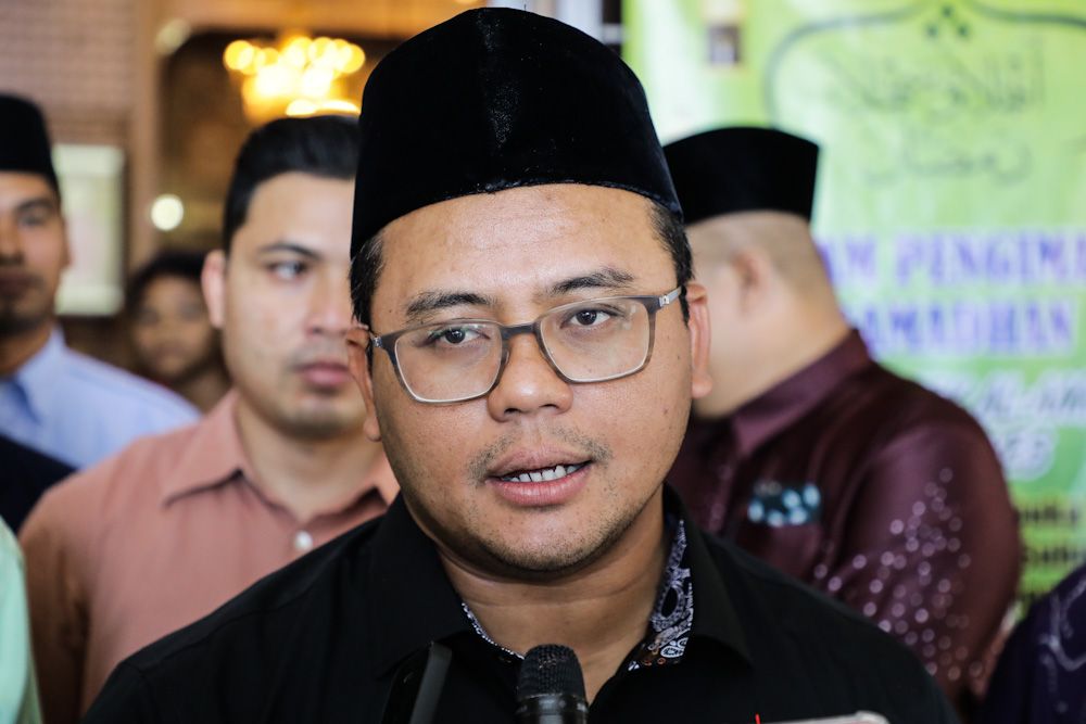 Kerja baik pulih paip pecah dijangka siap awal pagi ini