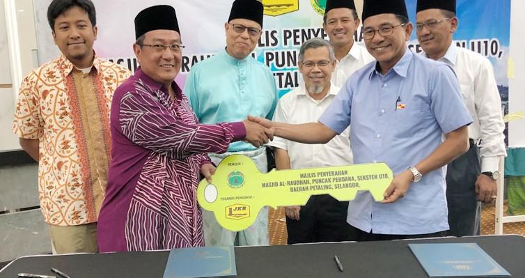 JKR serah Masjid Al-Raudhah kepada JAIS