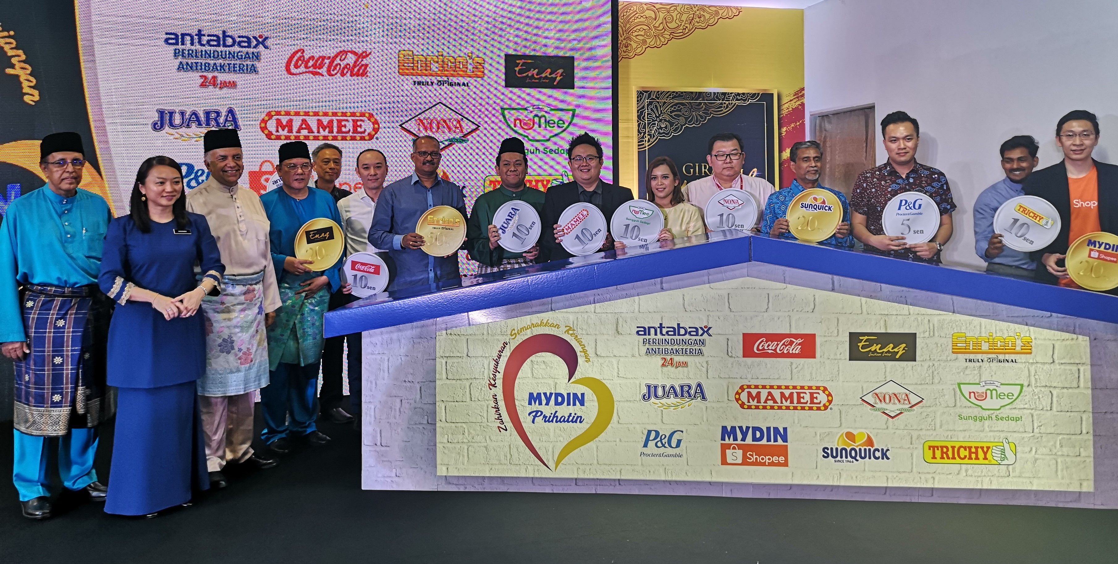 Tabung MYDIN Prihatin dilancar bantu anak yatim, asnaf