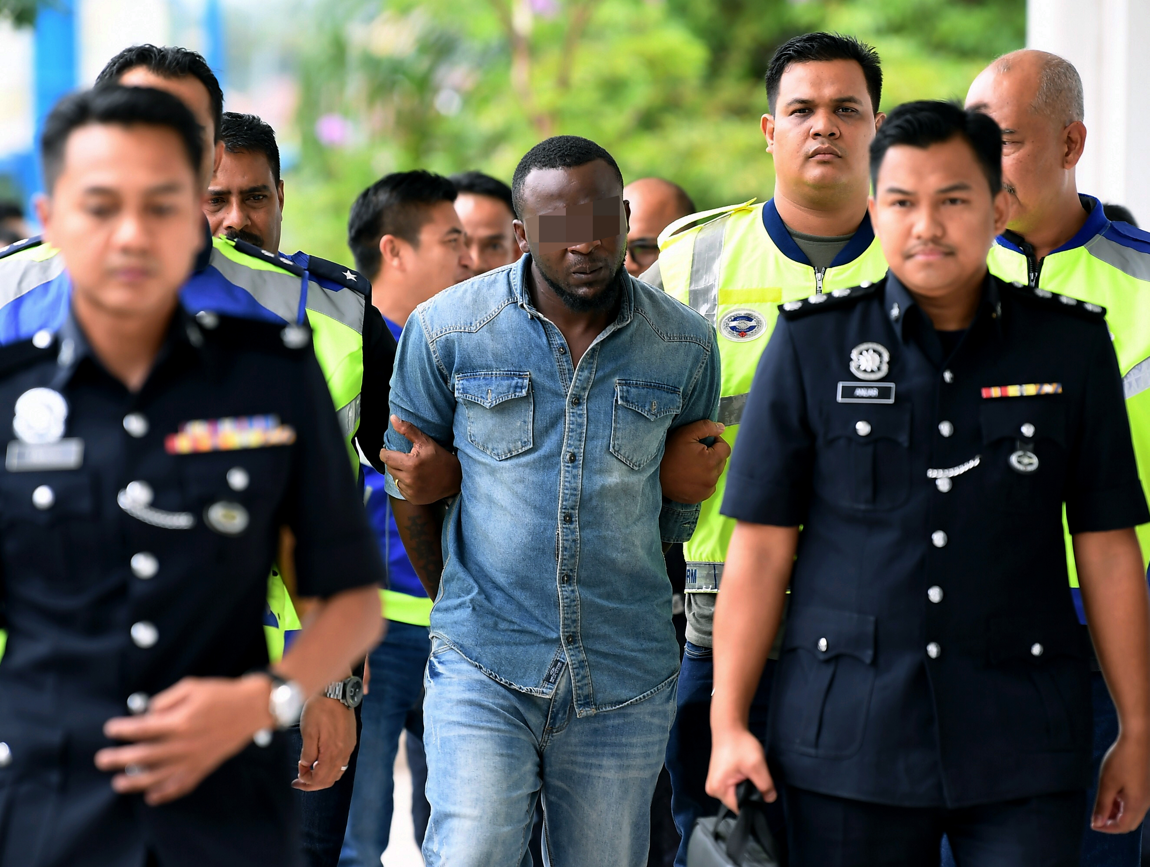 Mahkamah sambung reman ke atas suspek bunuh Siti Kharina