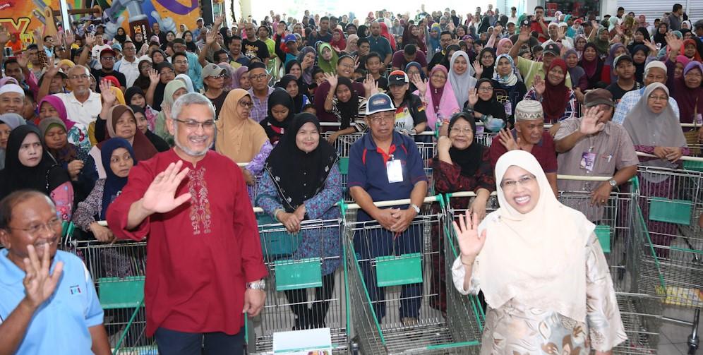 920 penduduk DUN Batu Tiga terima manfaat Jom Shopping