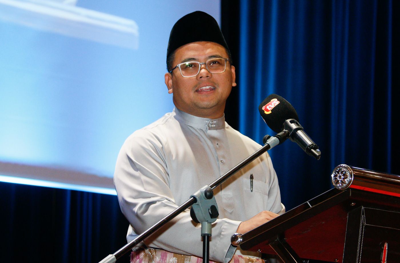 Selangor Civil Servants Receive Special Allowances