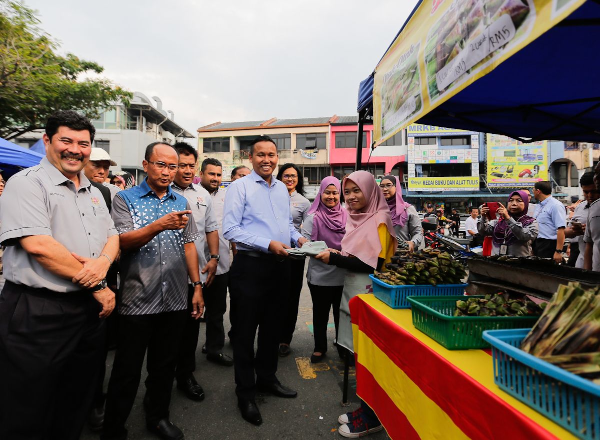 Program Bazar Ramadan Mampan pupuk cintai alam sekitar