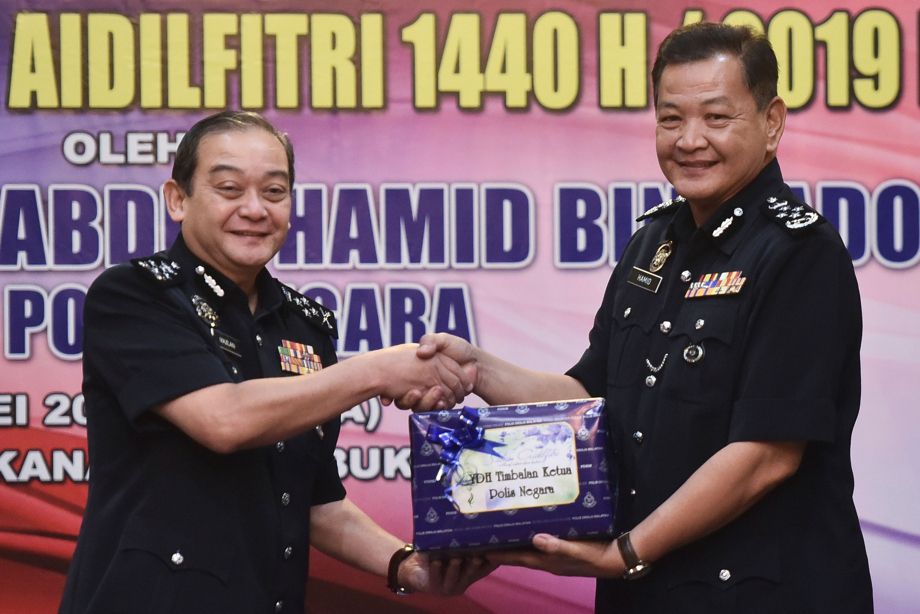 Polis semak semula kes babit bekas CEO telekomunikasi