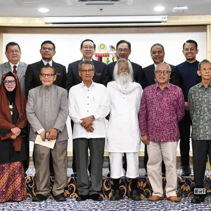Tujuh Sasterawan Negara terima elaun penghargaan bulanan RM5,000
