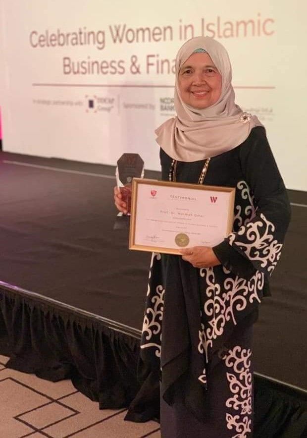 Prof Dr Normah Omar dinobat wanita kedua paling berpengaruh