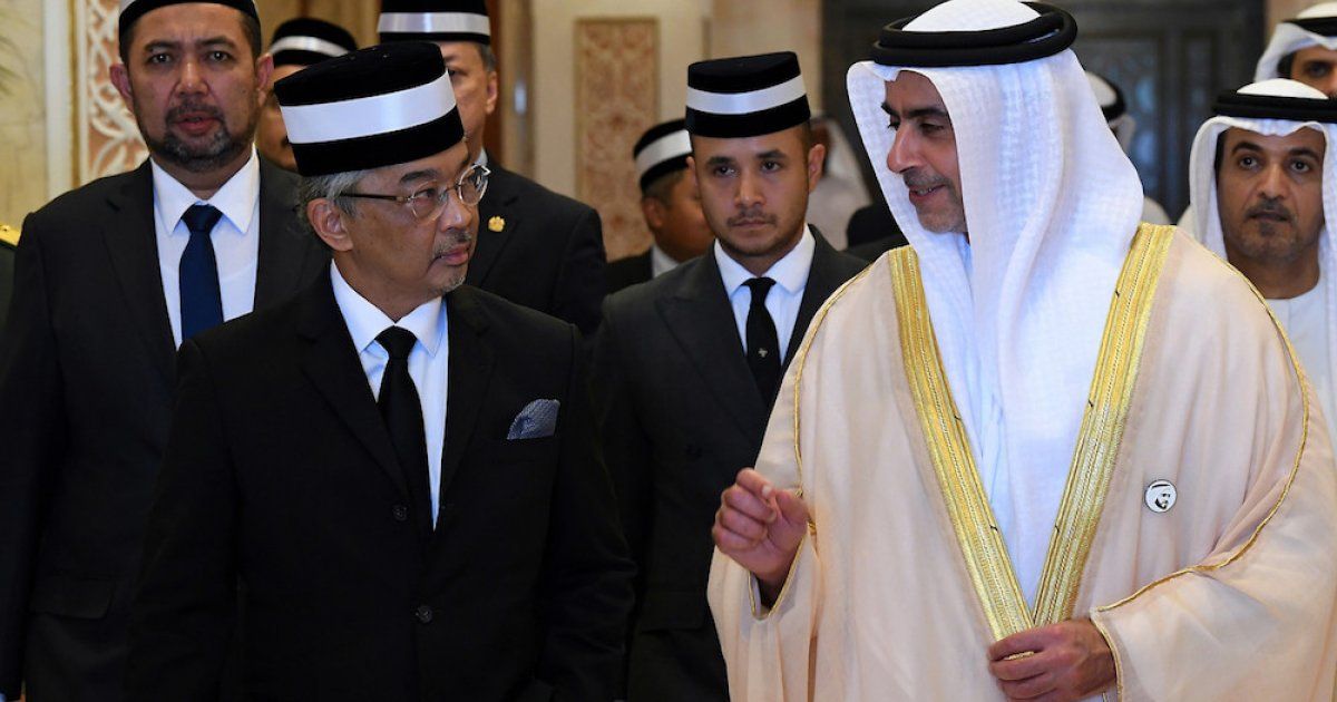 King Pays Respect to UAE's Fallen Heroes